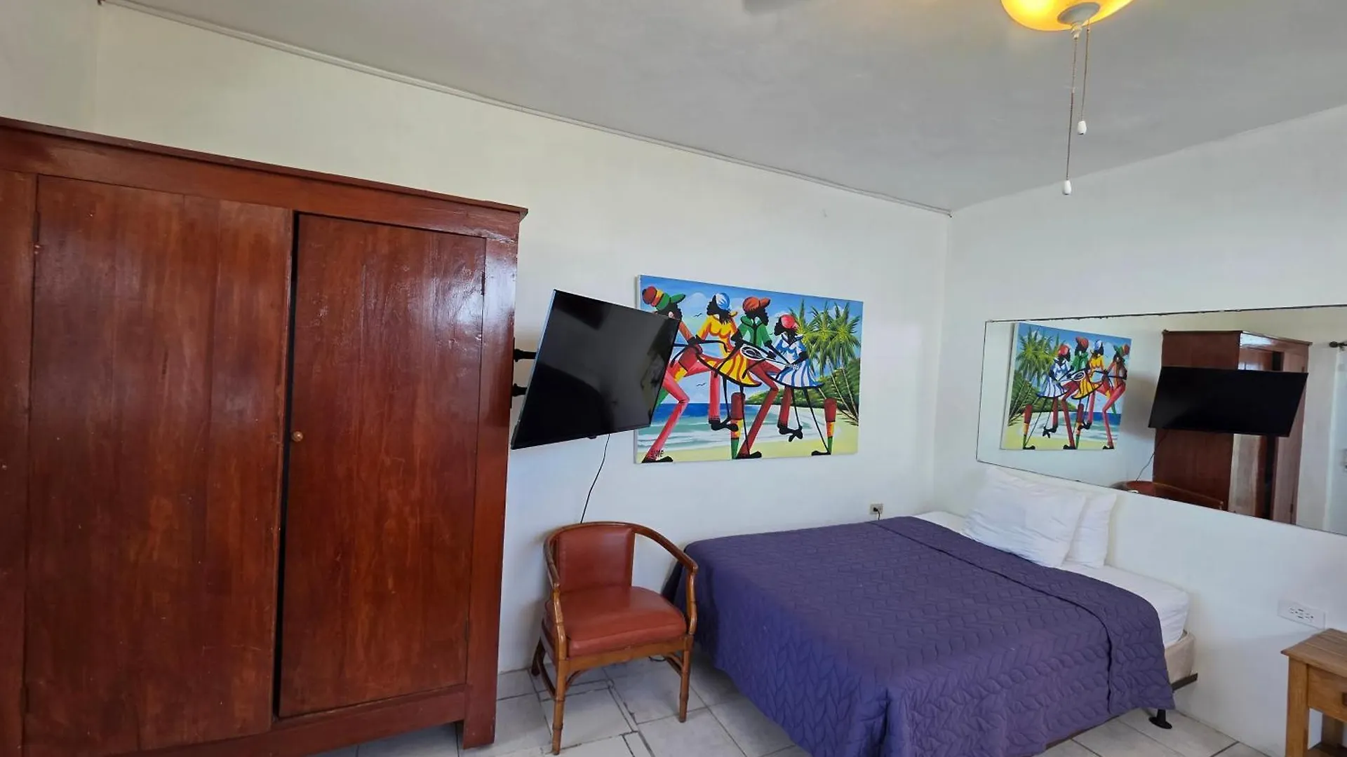 Home Sweet Home Resort Негрил